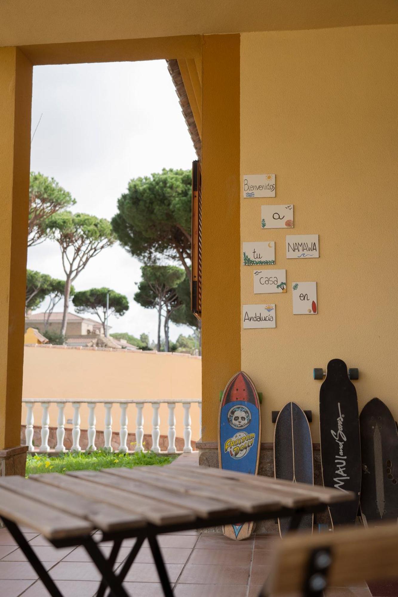 Namawa Surfhouse Hostel Chiclana de la Frontera Εξωτερικό φωτογραφία